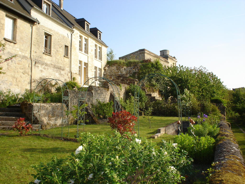 Chambres d'hôtes sur la Courtine de Coucy Exterior foto